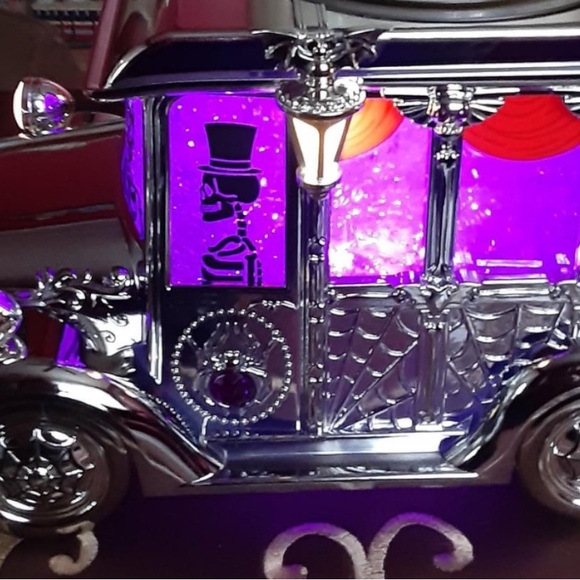 Bath and Body Works Hearse light up three wick candle holder globe - Picture 2 of 7